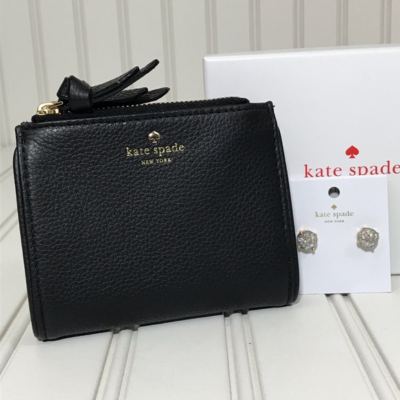 kate spade Handbags - NWT Kate Spade Small Malea Larchmont Ave Wallet